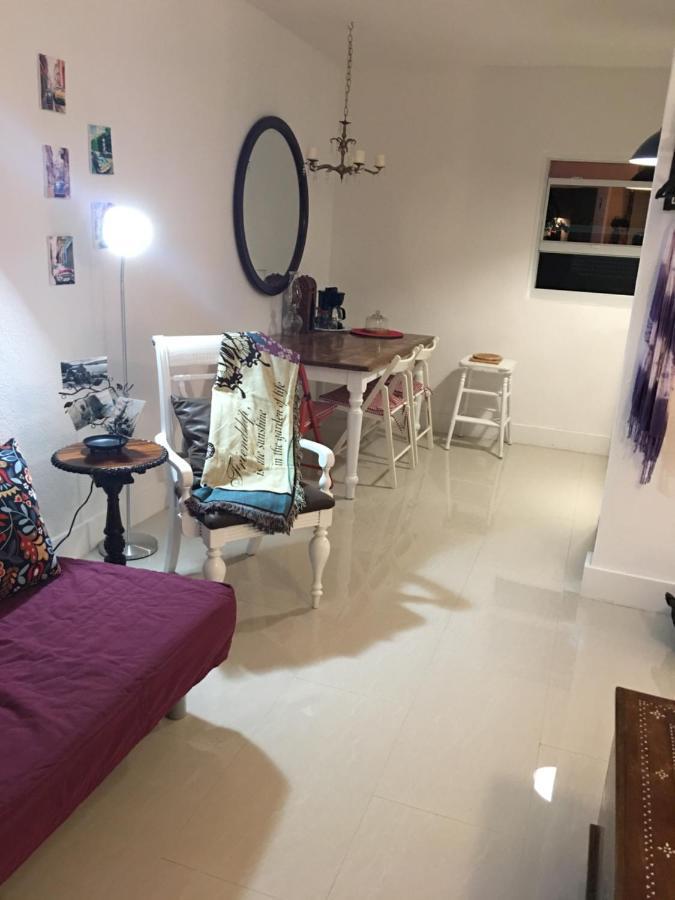 מיאמי Private Studio Blocks From Coconut Grove מראה חיצוני תמונה